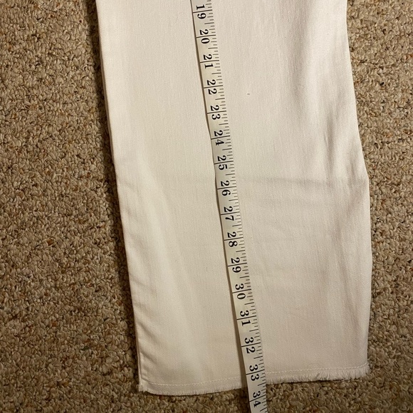 New without tags capris - Picture 5 of 8